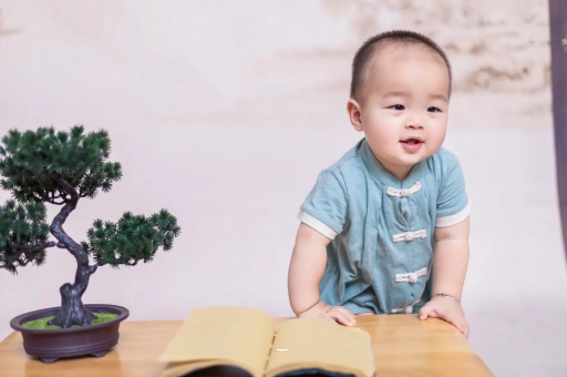 广州包生男孩的试管医院宝宝戒奶要哭几个晚上